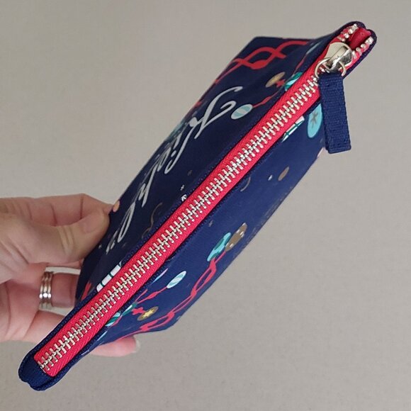 Kiehl's Since 1851 Blue Holiday Cosmetic Make-up Zip Case (NWOT) - Picture 9 of 16